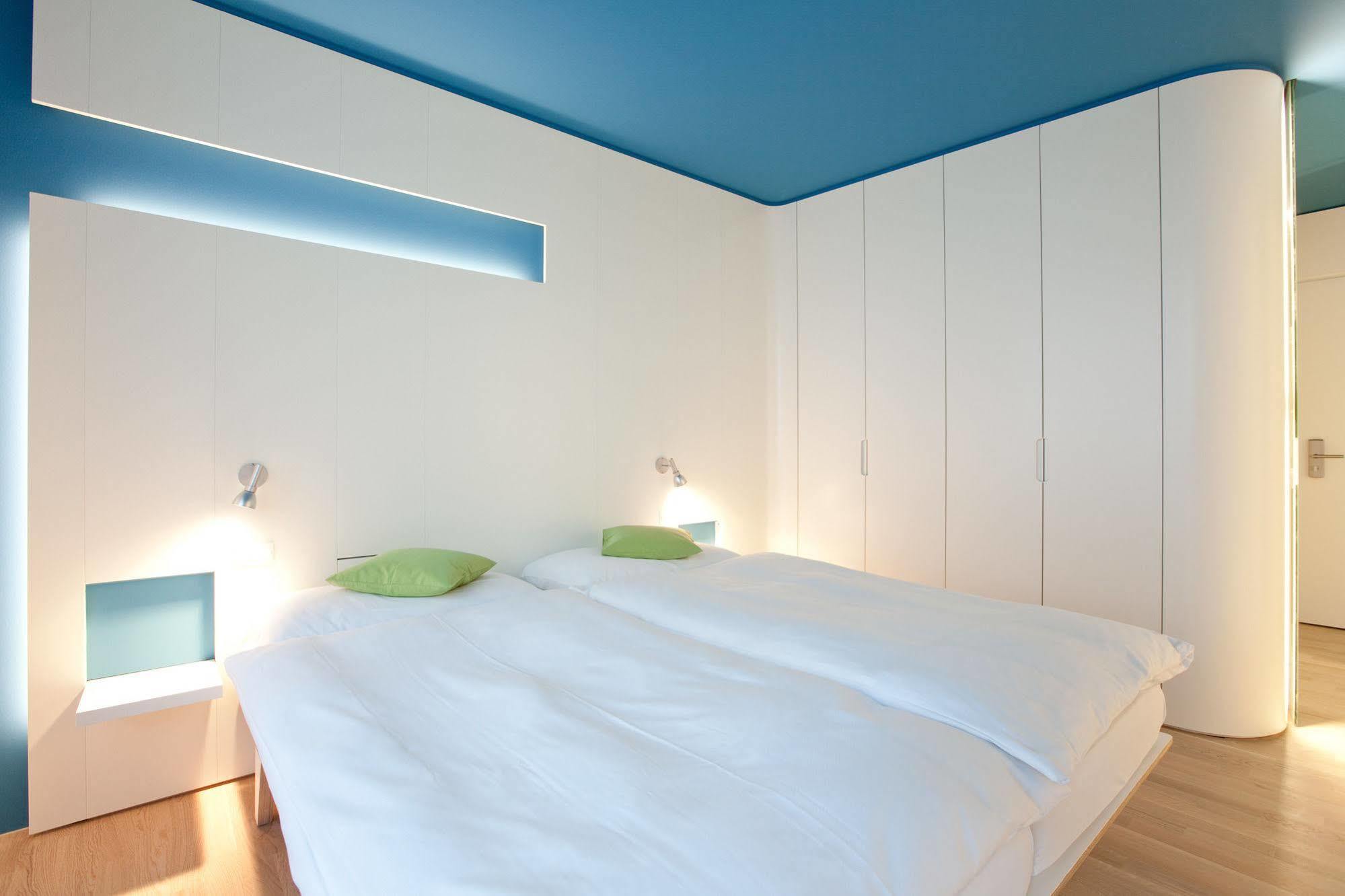 Dom Hotel 3*