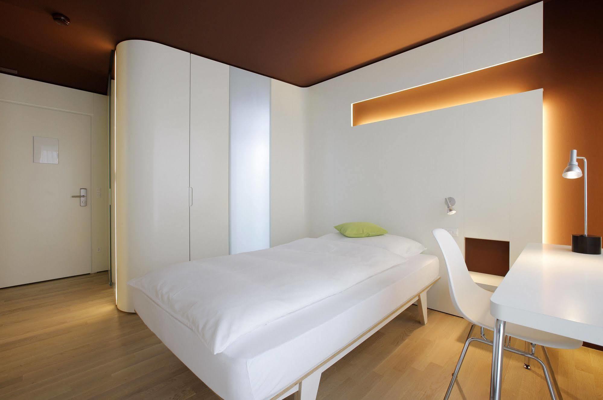 Dom Hotel